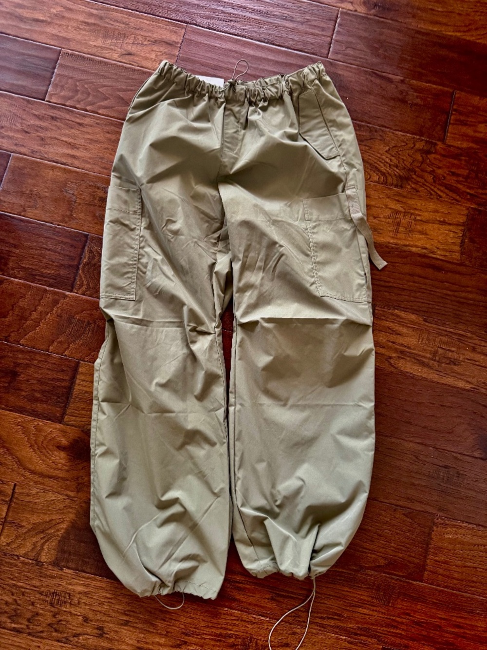 Love Tree Parachute Cargo pants Olive